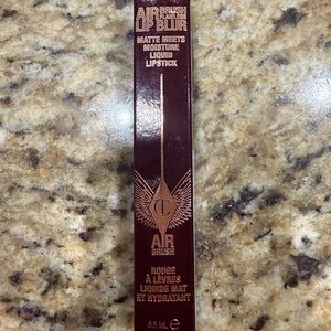 Charlotte Tilbury Air Brush Nude flawless Blur liquid Lipstick